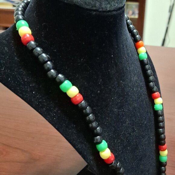 NECKLACE - Picture 2 of 5